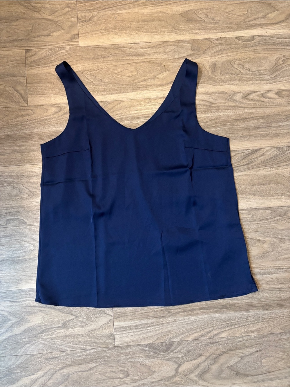 Women's Navy V-Neck Sleeveless Tank Top
